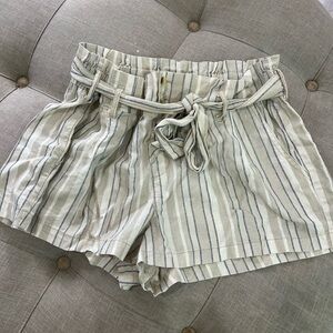 Rewash High Waist Striped Shorts with Belt - Cream and Blue